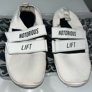 NOTORIOUS LIFTERS GEN 2 SHOES SIZE 35
